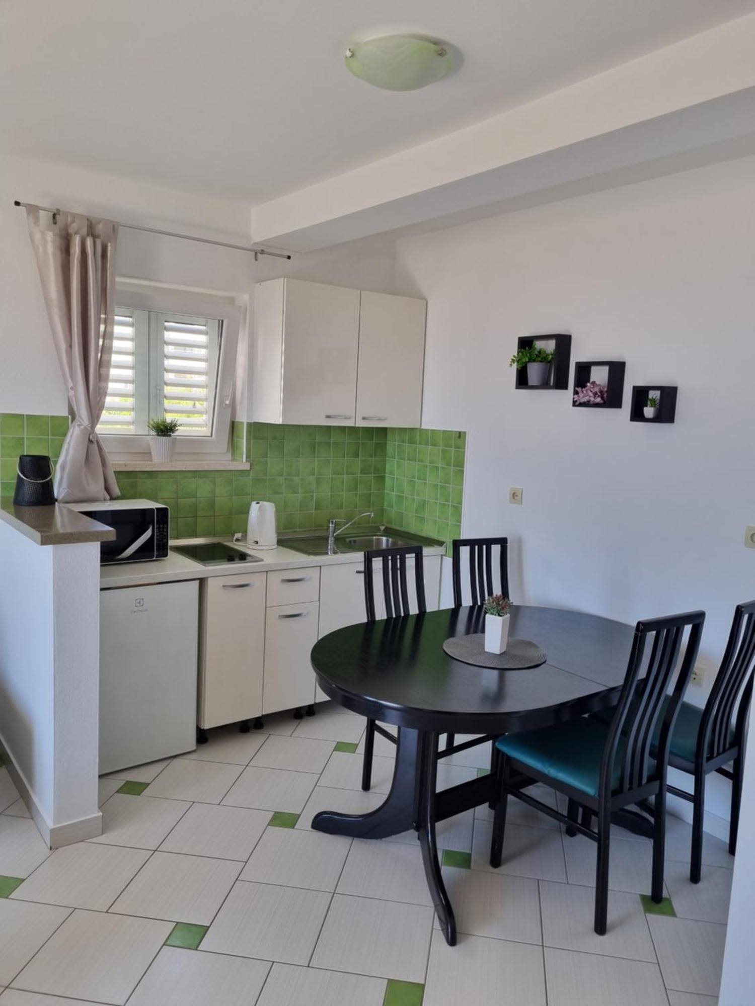 Apartments Tomas Makarska Luaran gambar